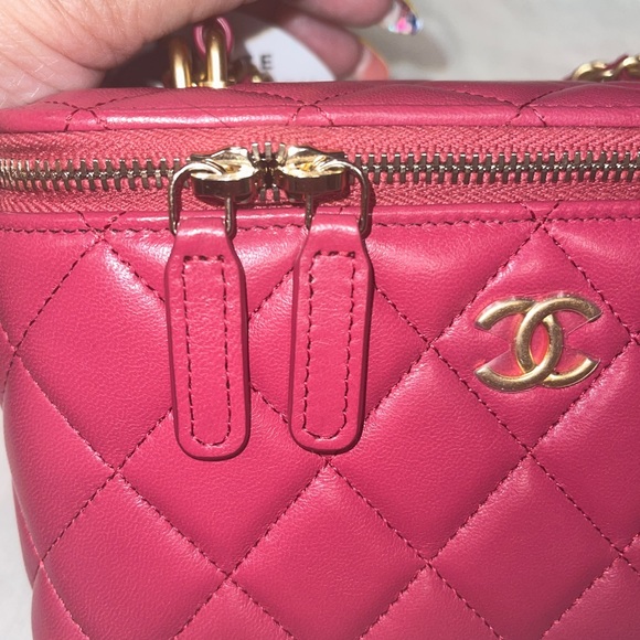 Chanel Vanity Top handle - Picture 12 of 16